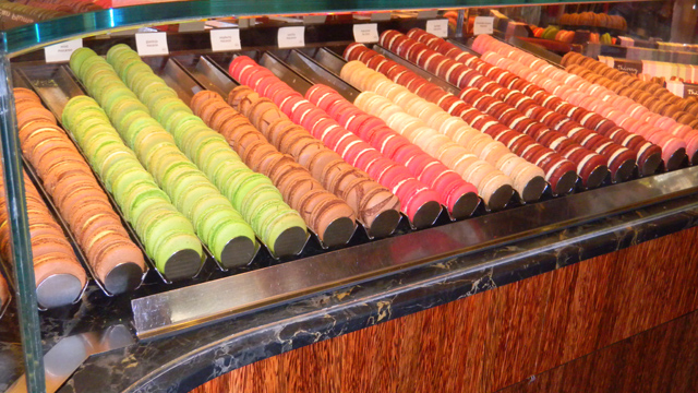 thierry_macarons_display